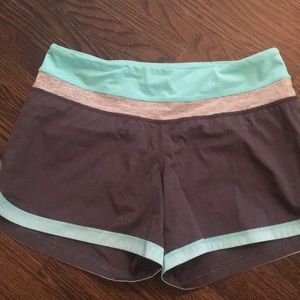 Lululemon Short, grey and aqua blue, Sz 4.